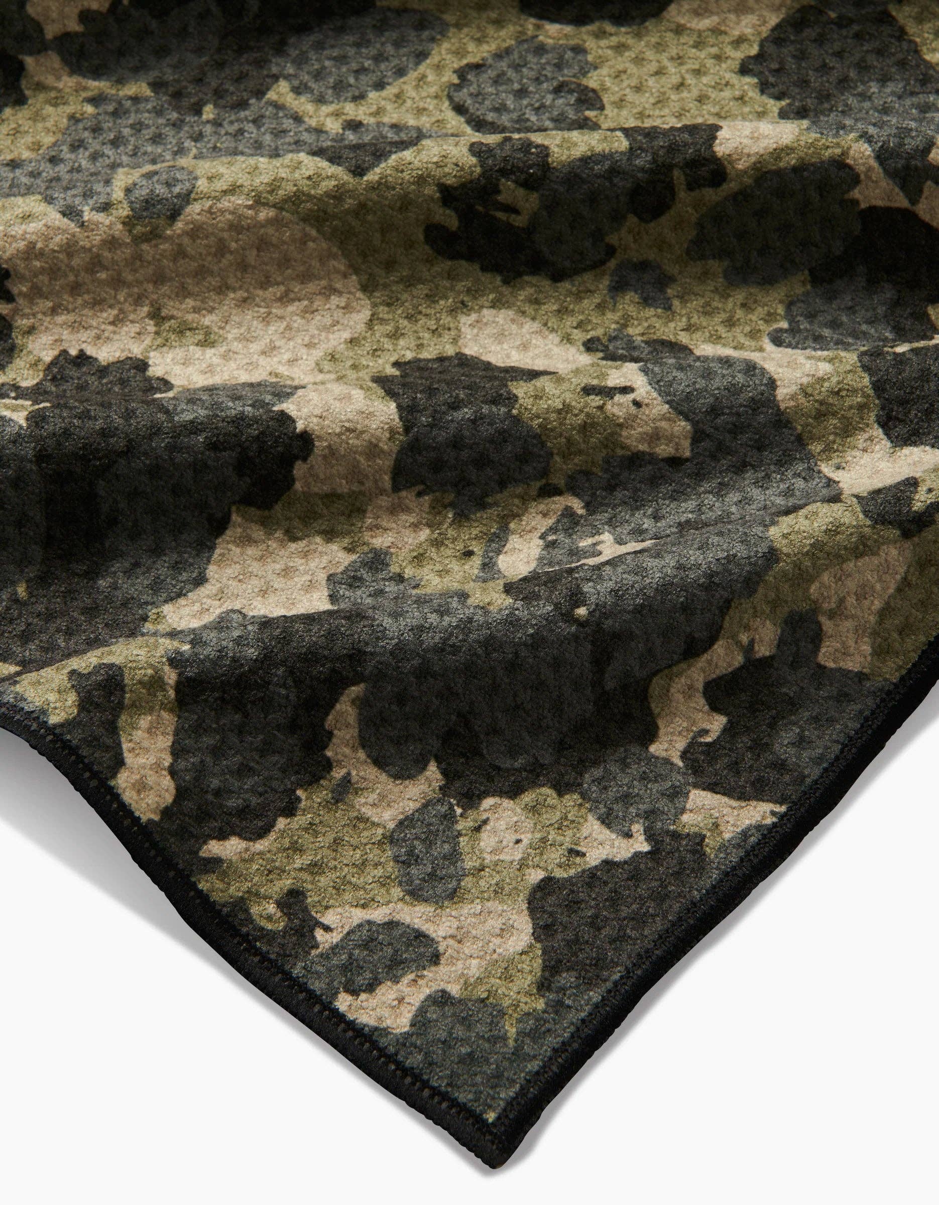 Geometry – wholesale Pet towel –Dog – Camo Dog Towel1