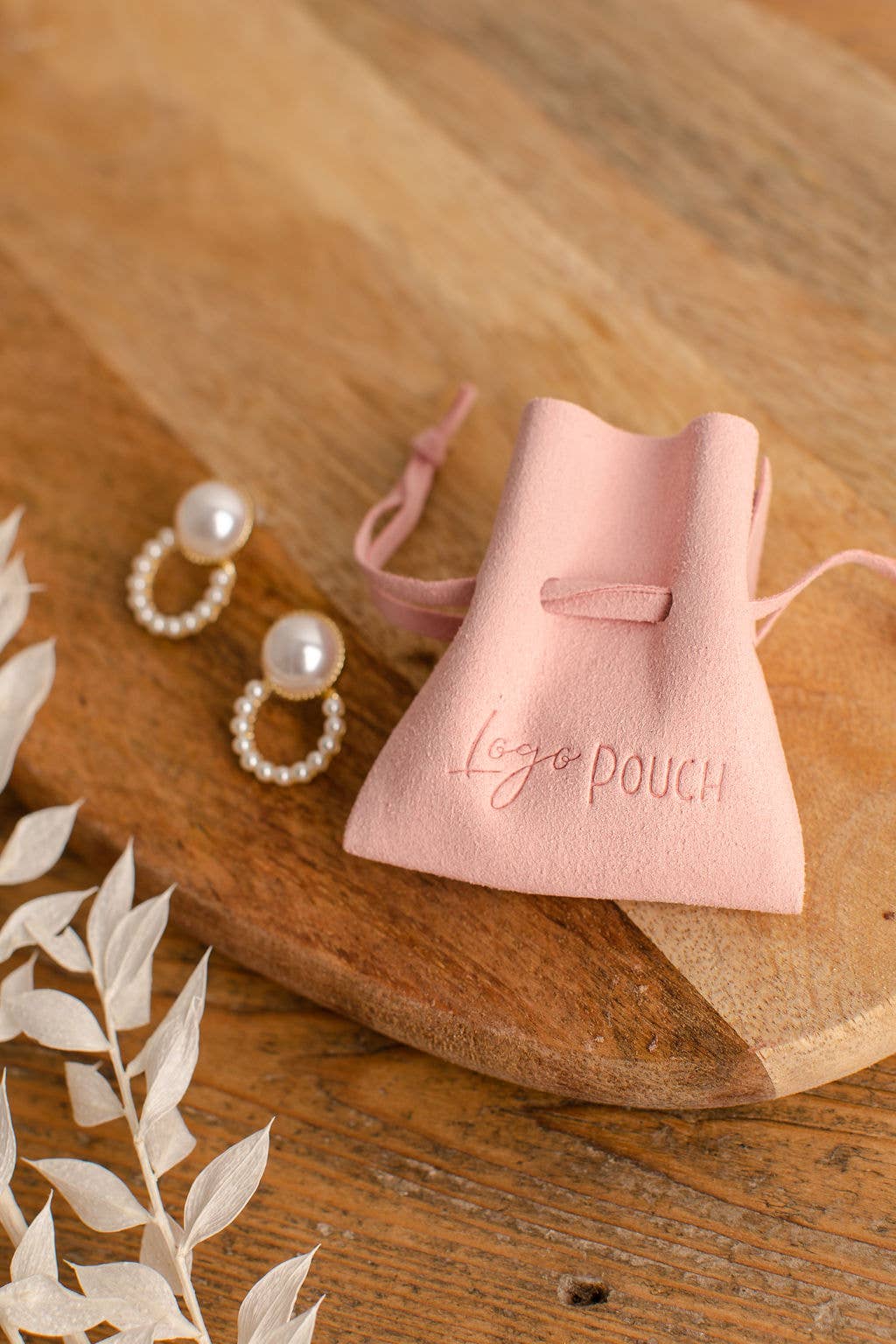 Logo Pouch – Engroshandel Posetaske - Dame – MIA 100 stk - Mini pose med snørelukning1