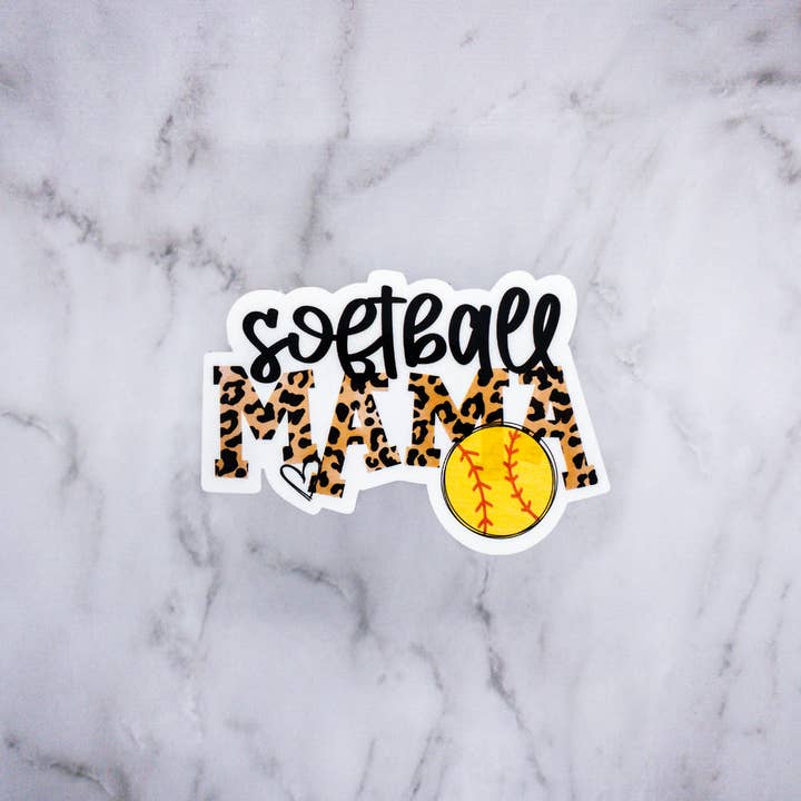 Autocollant Softball Mama pour la vente par MaMarie & Co.