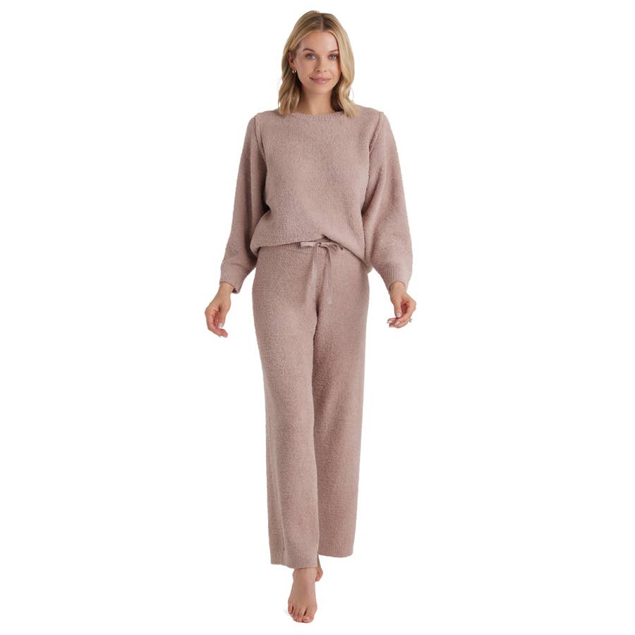 Purchase Wholesale loungewear. Free Returns & Net 60 Terms on Faire