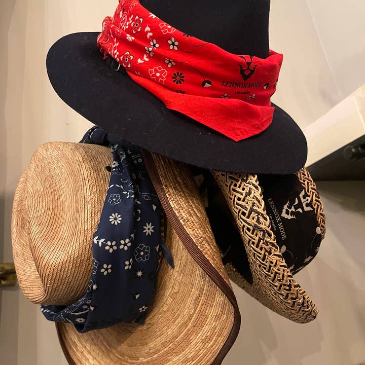 Malibu & Beyond Co /LENNOX MODE - Venta al por mayor Bandana - Mujer - ¡Bandana icónica clásica de cachemir del rock & roll en forma de diamante!