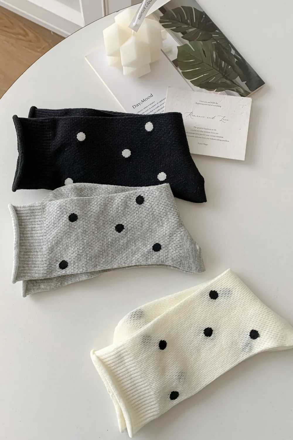 Marc JoJo - Wholesale Socks - Women's - 🧦⚪ Classic Polka Dot Socks4