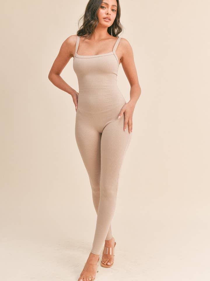 Combinaison moulante sans manches en tissu côtelé JP2611 pour la vente par Klesis