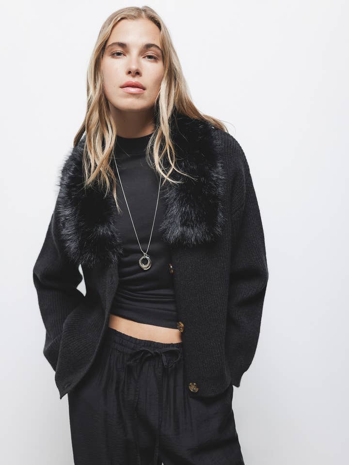 Plain Knit Coat (431966-1) for wholesale by Lanidor