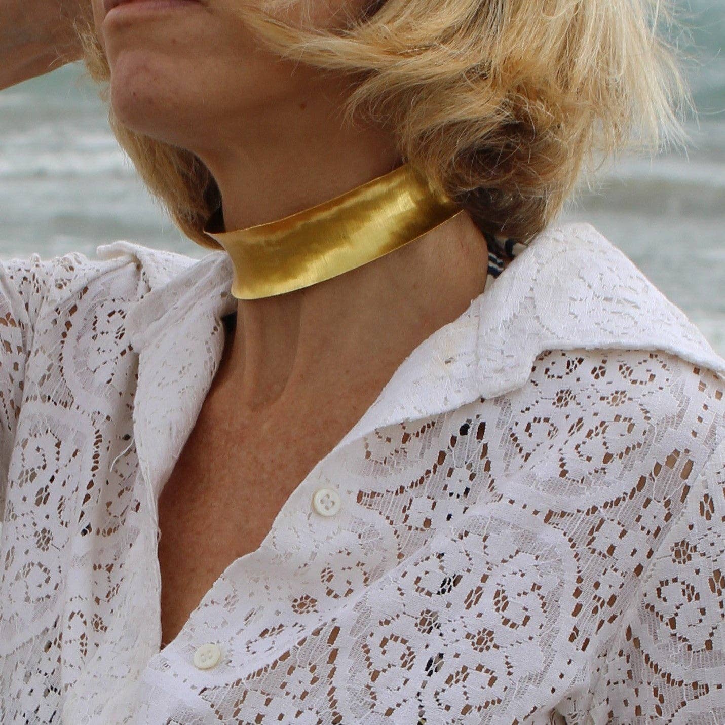 LA MAR - Wholesale Bib Necklace - MASÁI gold-plated choker3