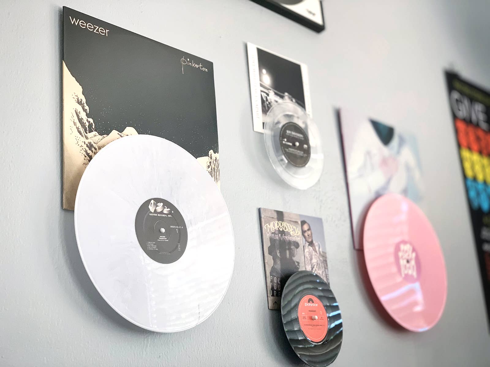 Record PropsĀ® - Wholesale Retailer Display - Accessories - Record Props: Vinyl Record Displays (140 case)