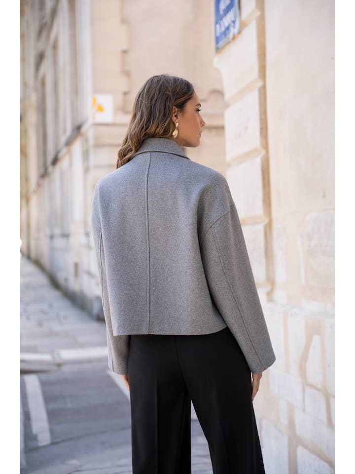 Attentif Paris - Wholesale Jacket - Women's - Structured short jacket in blended wool with patch pockets17