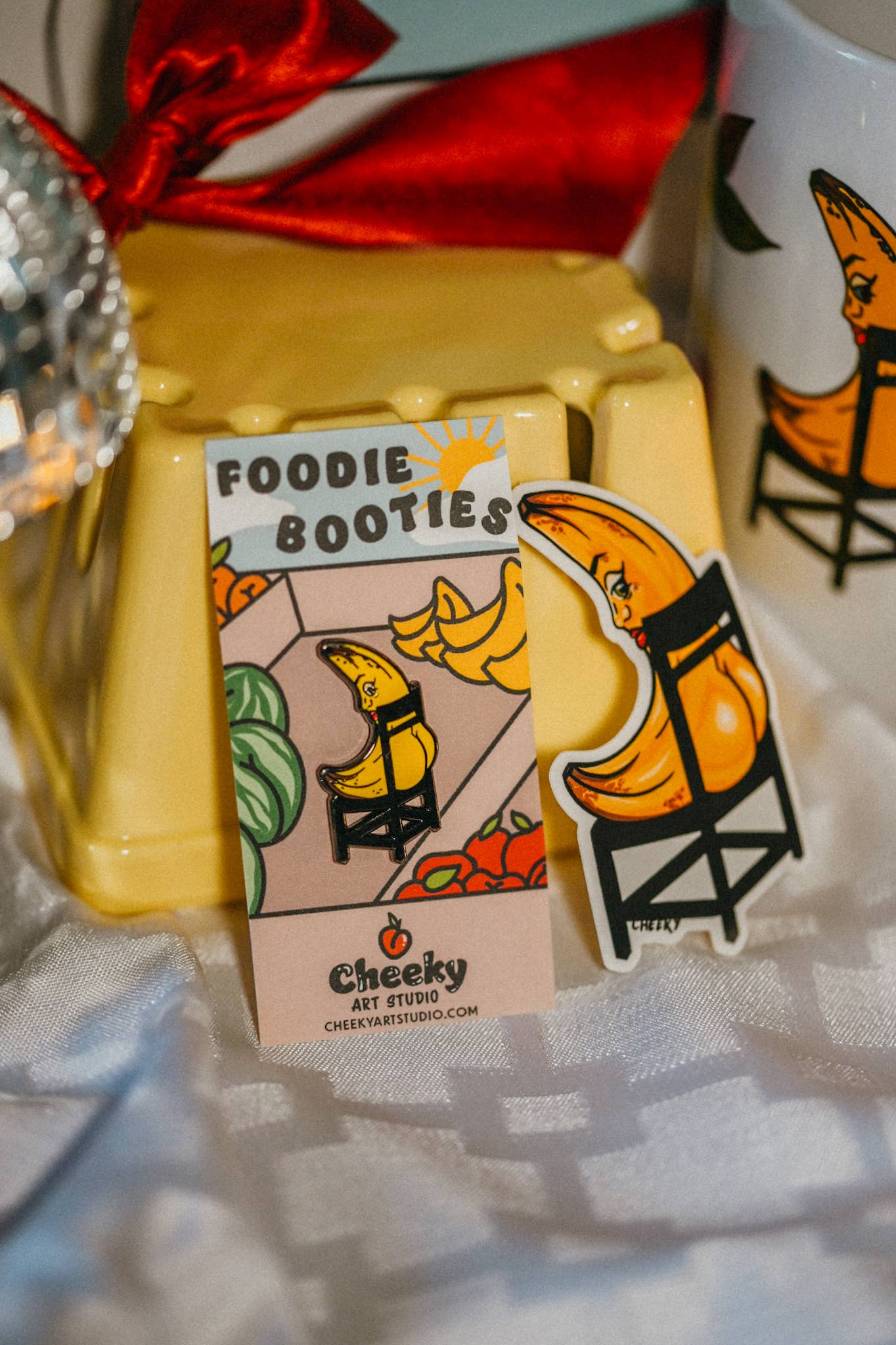 Cheeky Art Studio - Wholesale Lapel Pin/Button - Banana Booty Hard Enamel Pin5