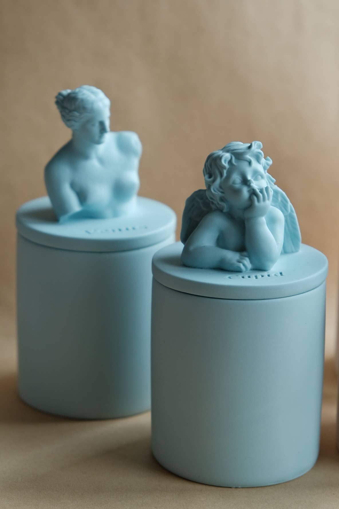 ECLAT DE L'AUBE – wholesale Novelty candle – Scented candle in jar - Cupid sculpture3