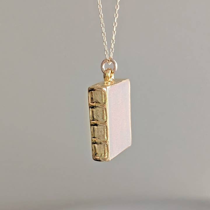 Nuance Jewelry - Wholesale Pendant/Charm Necklace - "Glow of the Everflame" Necklace1