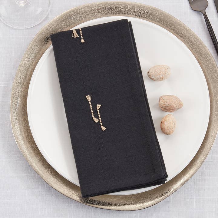 Fennco Styles - Wholesale Dinner & Cloth Napkin - Black Fringe Line Cotton 20" Cloth Napkin0