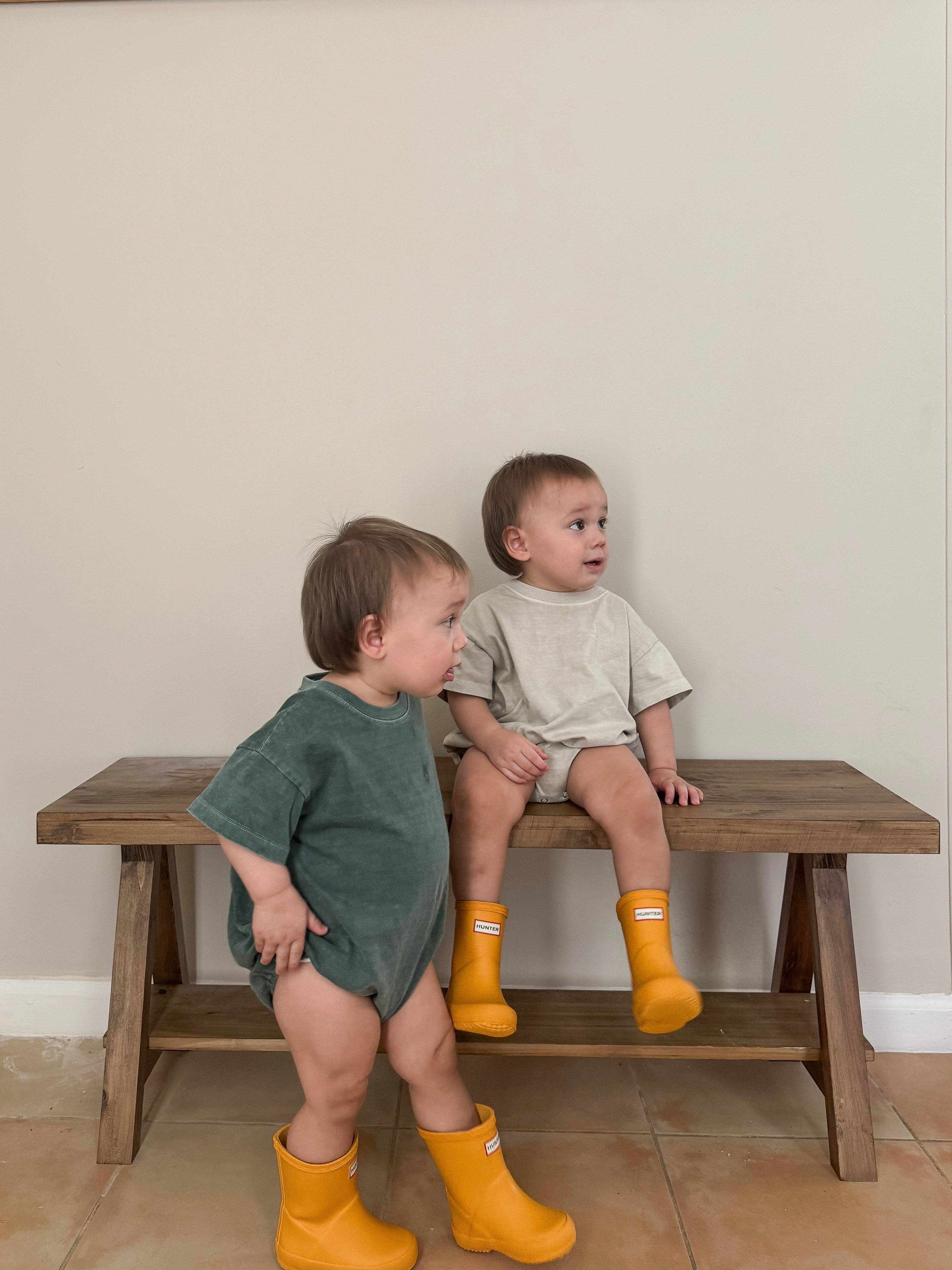 At Noon - Vendita all'ingrosso Tutina (senza piedini) - Neonati - T-Shirt Tinta in Abbigliamento per Bambini (3-18 m) - 4 colori5