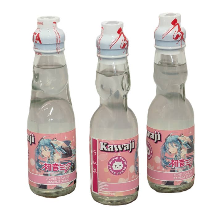 Hatsune Miku Lychee Smak Ramune Läsk 200ml för wholesale av Kawaji