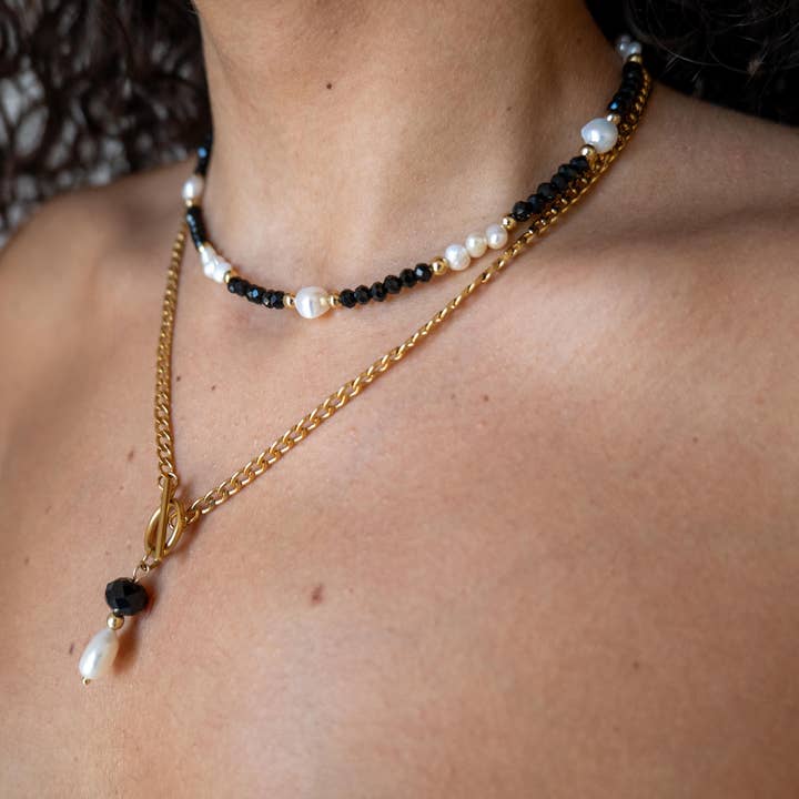 OE! - Wholesale Beaded/Pearl Necklace - CRISTALLI NERI - Collar/Necklace with pearls and crystals