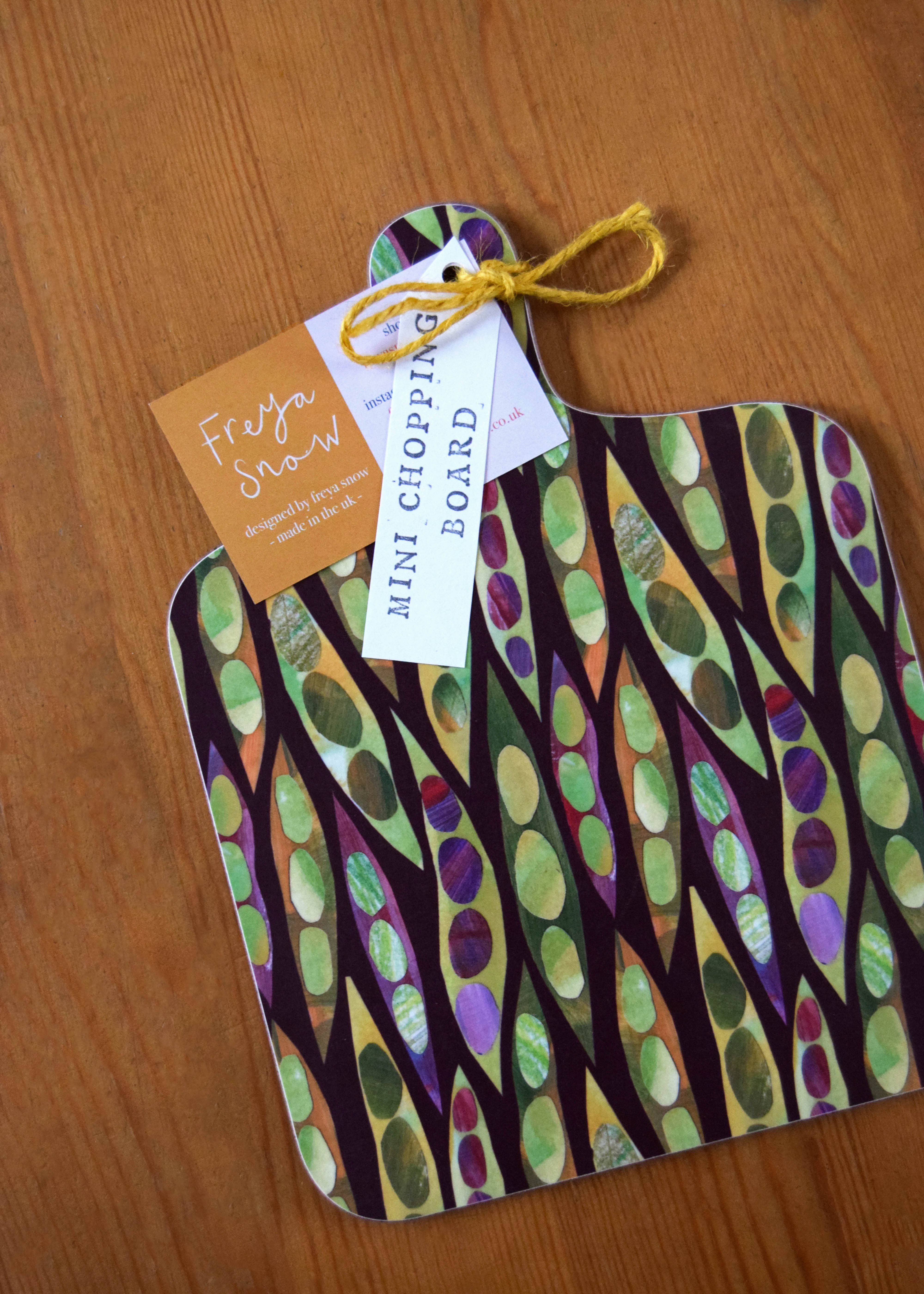 Freya Snow - Wholesale Cutting Board - Runner Beans Mini Chopping Board / Melamine Cutting Board3