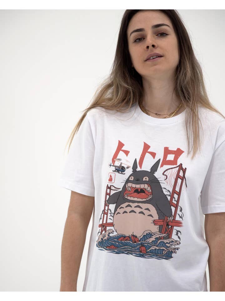 Grafitee - Wholesale Screen Printed T-Shirt - Unisex - Totoro Attack T-shirt - Totoro movie graphic tee shirt4
