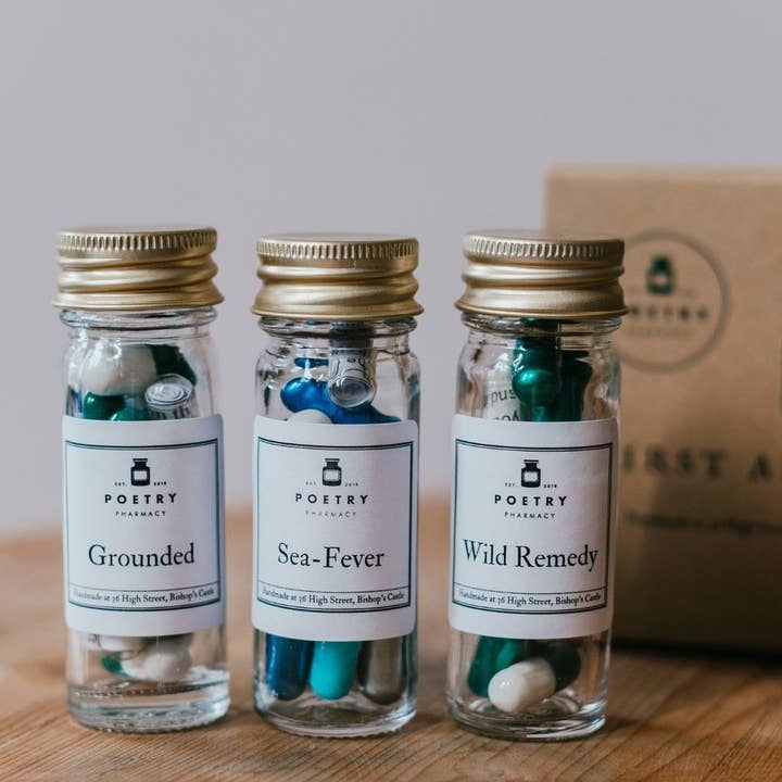 Kit de Primeiros Socorros - Remédio Selvagem por atacado de Poetry Pharmacy