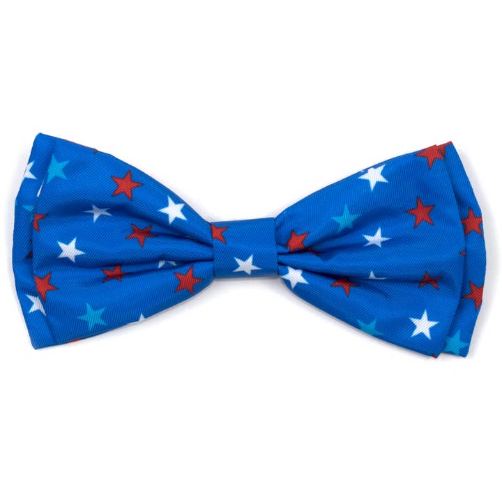 Noeud papillon étoiles patriotiques pour la vente par The Worthy Dog