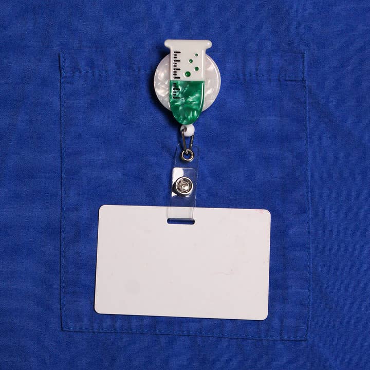 Enrouleur de Badge Tube à Essai pour la vente par COLETTE BERNARD