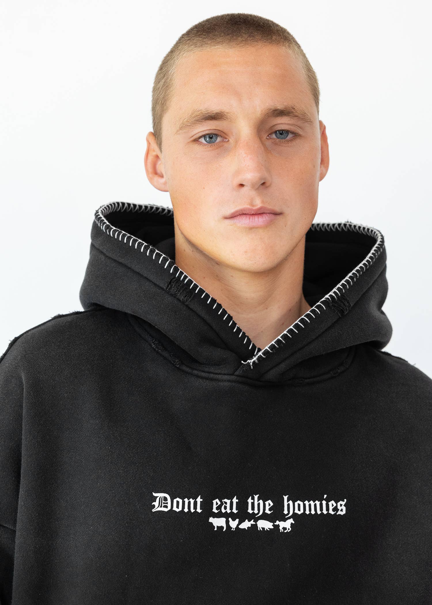 Preto Hoodie Dont Eat The Homies Distressed para venda a revendedores na Faire3