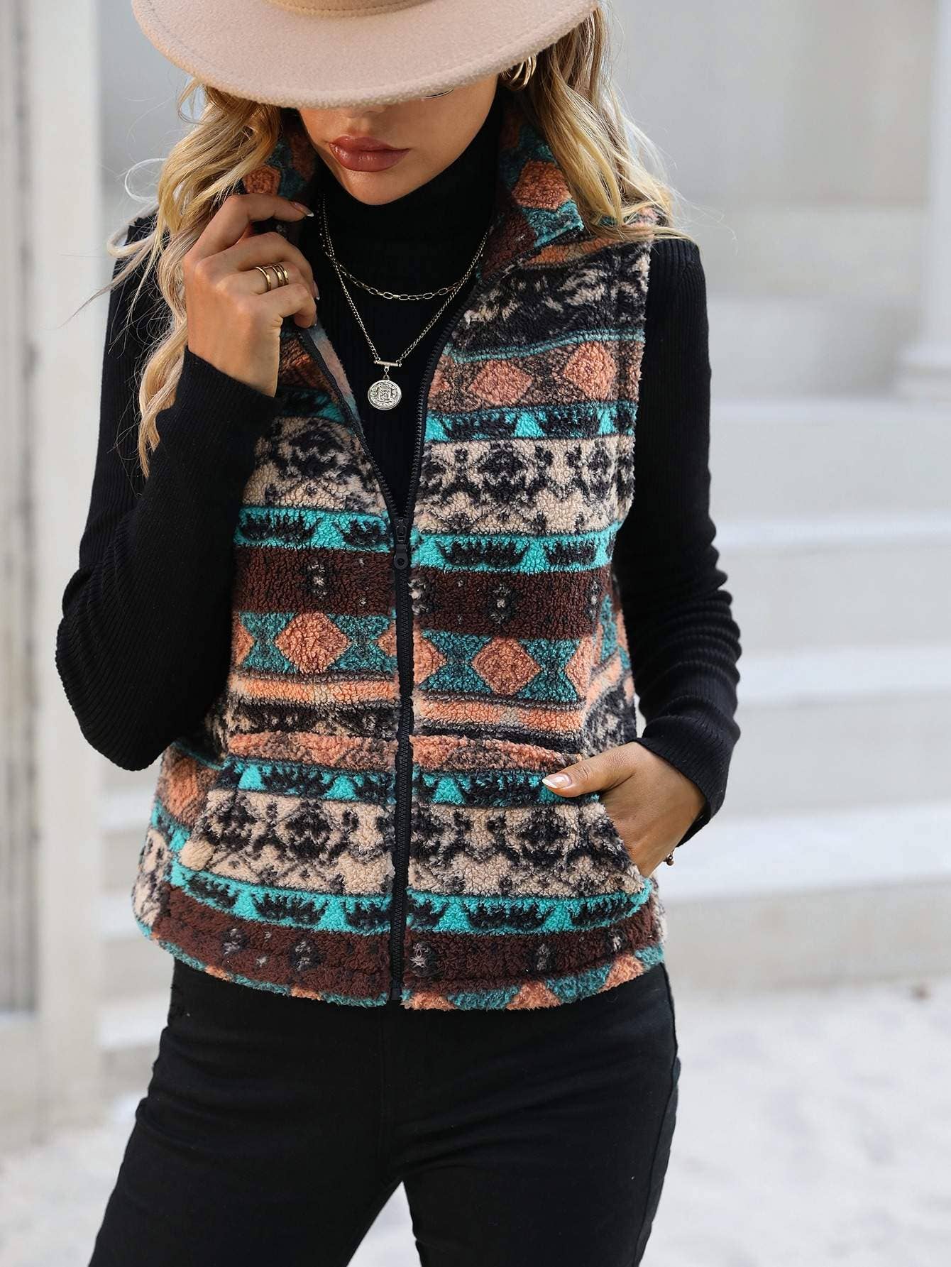 MULTICOLORE gilet in felpa con zip con motivo geometrico in vendita all'ingrosso su Faire4