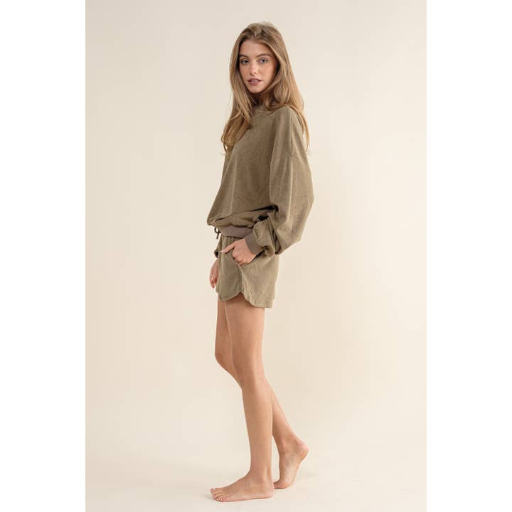 Sweet Generis – wholesale Lounge set – Women's – TOWEL FABRIC SWEATSHIRT AND SHORTS SET19