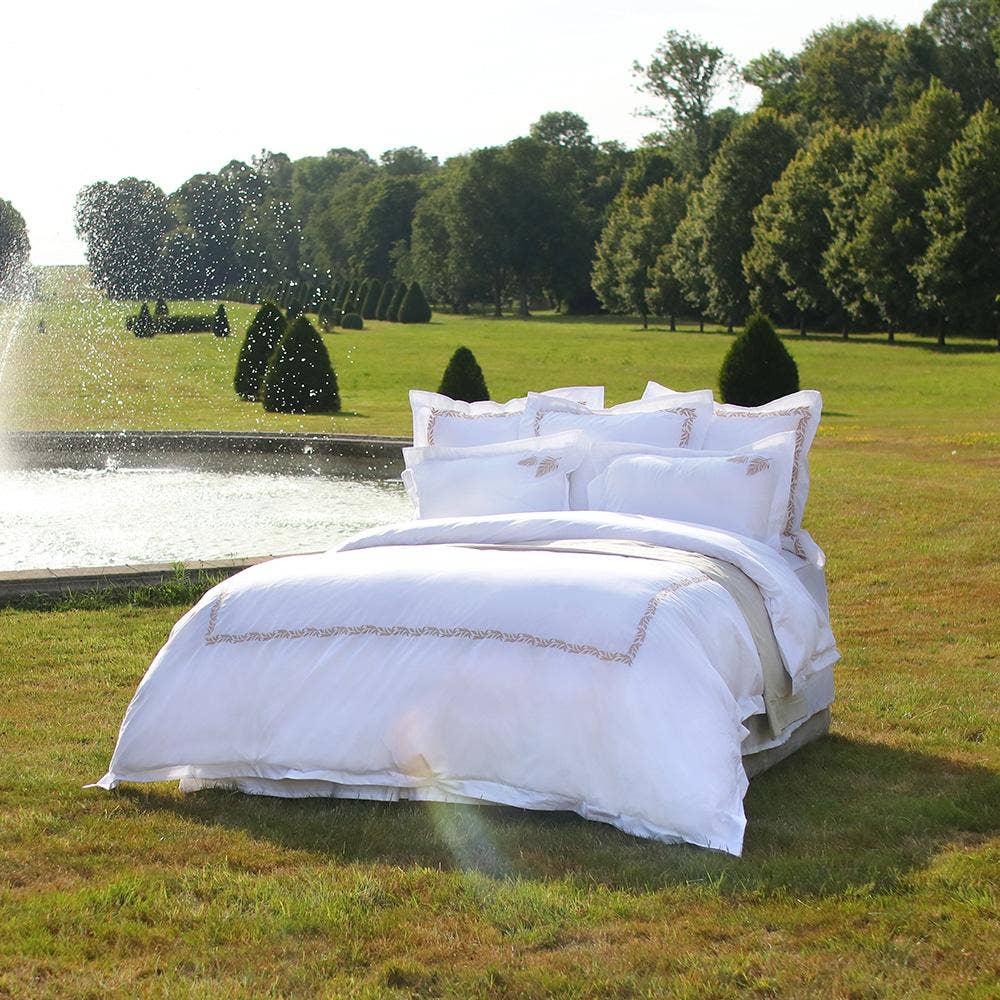 Crown Goose - Wholesale Bedding Set - Chloris Collection, Glamour Gold Full2