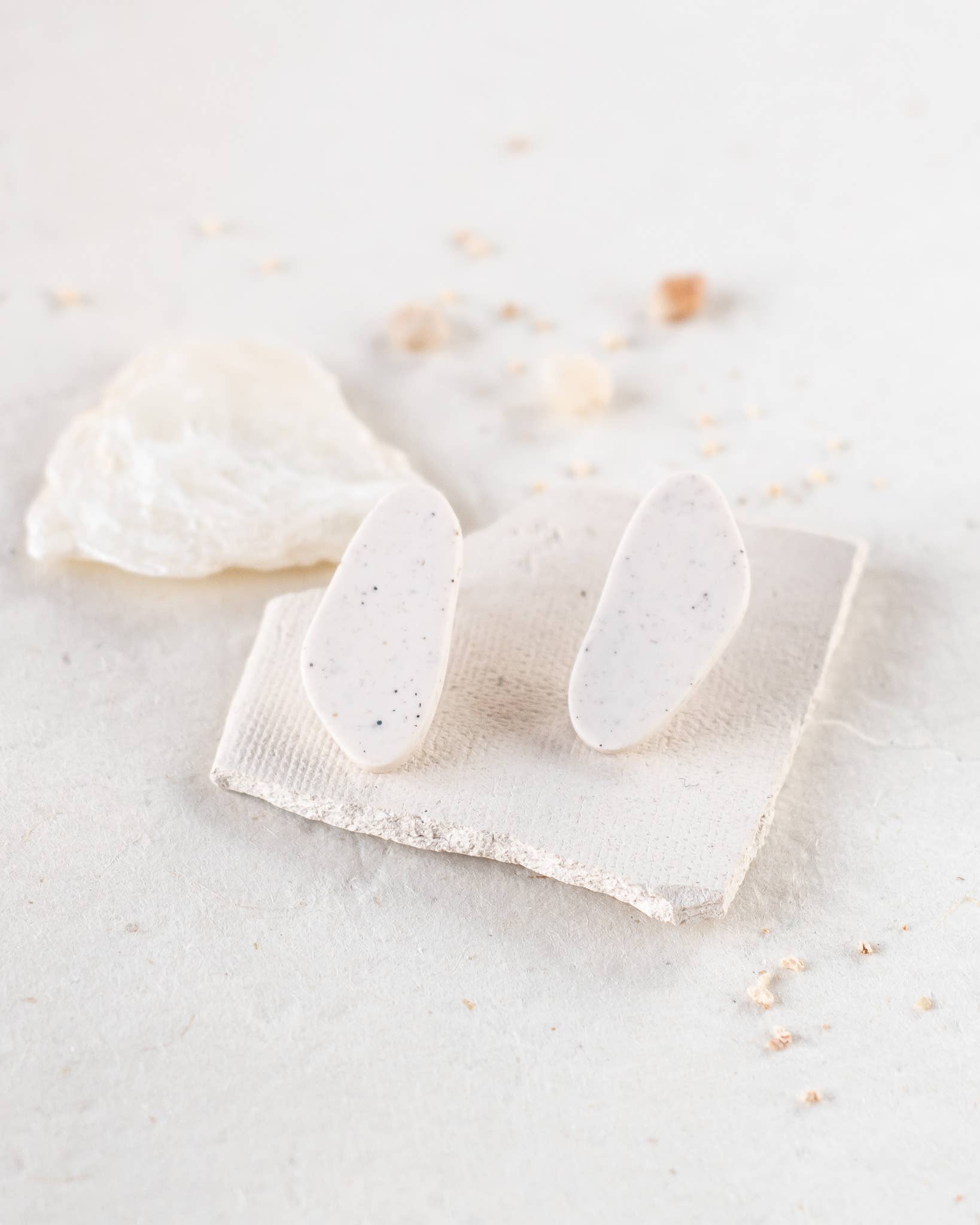 Inimini Homemade – wholesale Solitärörhängen – ekologisk: lång studieresa1