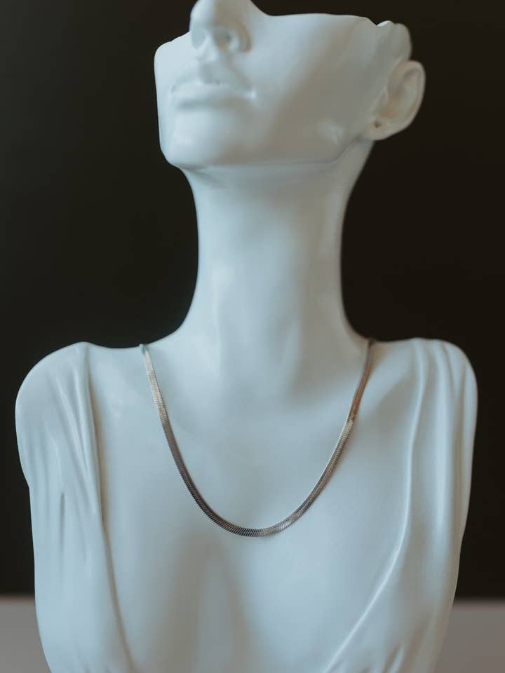 4mm sterlingsølv sildebenskæde for engroshandel hos MoonFire