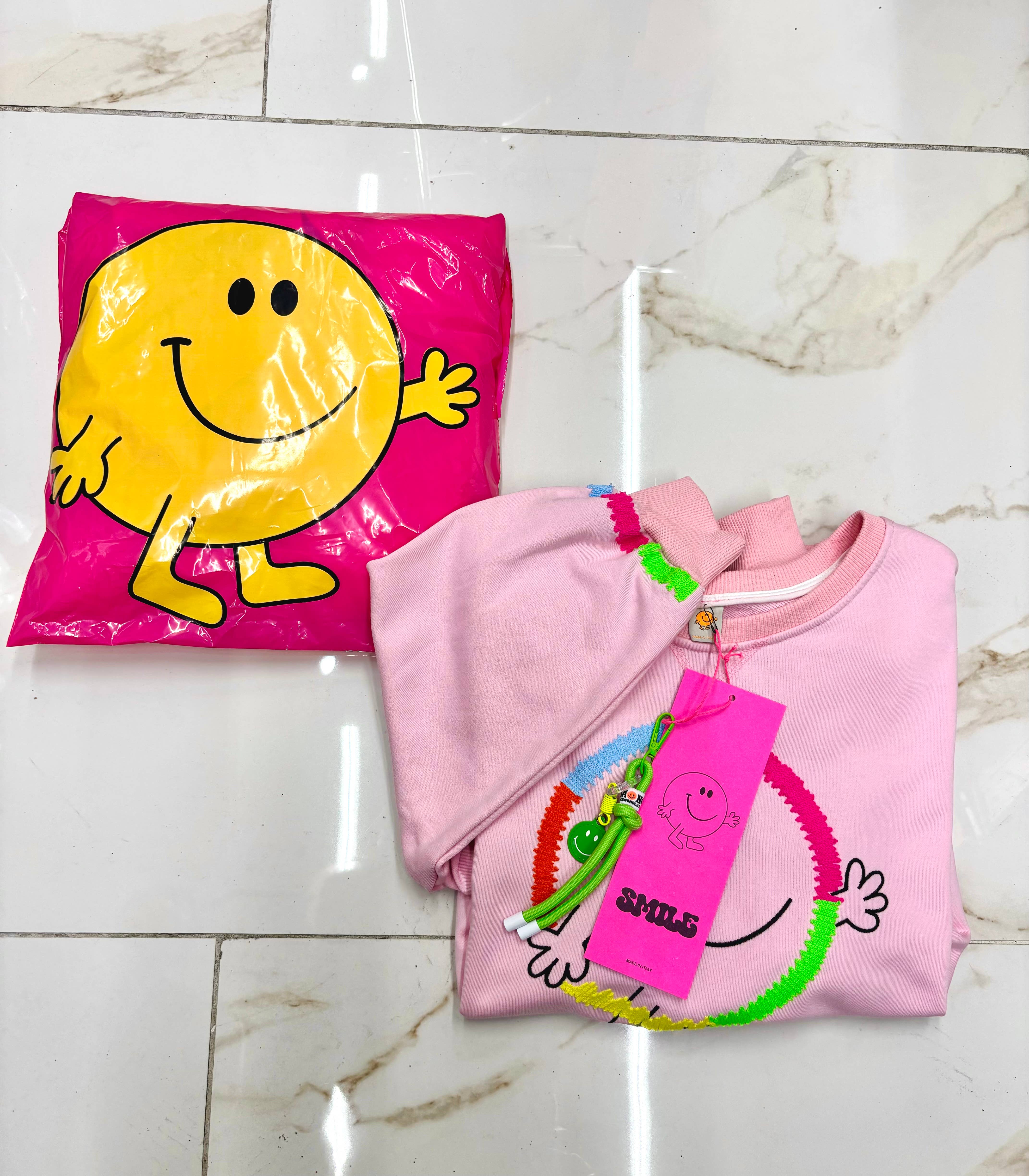 Vert Sweat à capuche sourire en vente sur Faire5