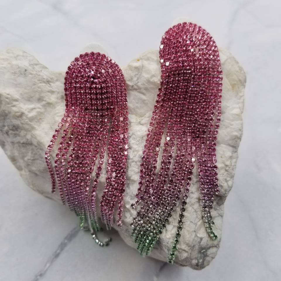 The Pretty Jewellery – Brincos com berloques por atacado – Brincos com franjas de cristal rosa neon0