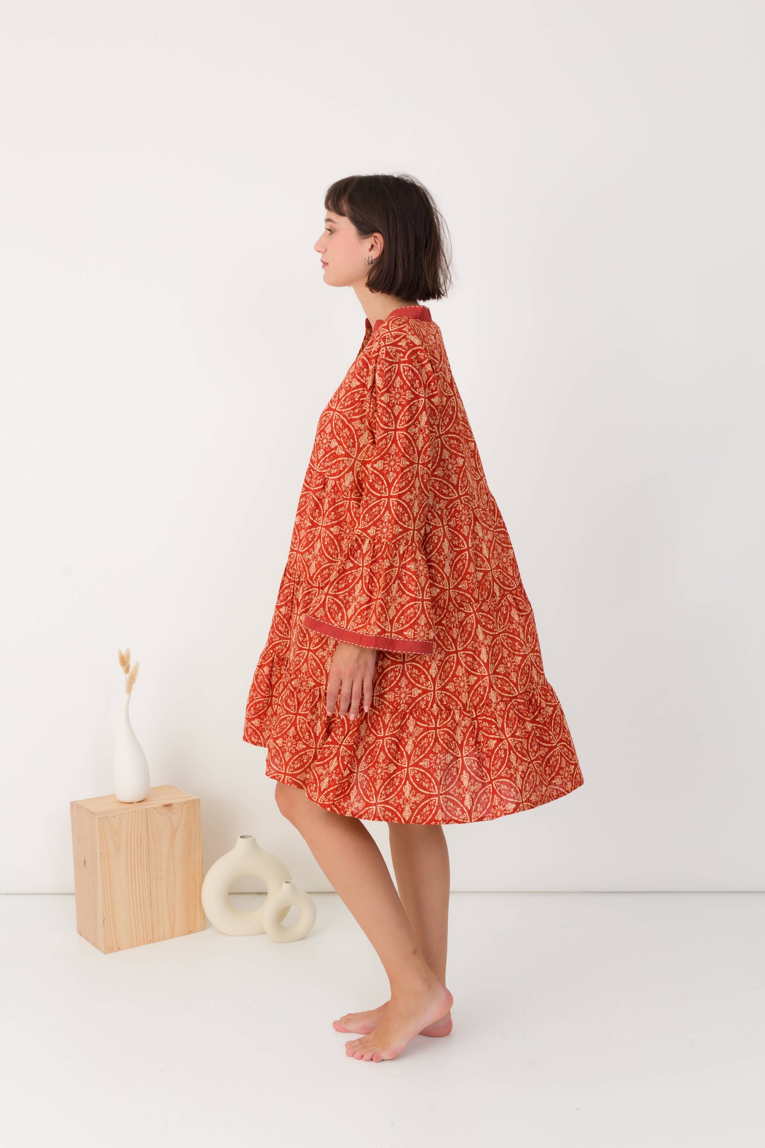 764 Abito corto con scollo a V - Prezzo  in vendita all'ingrosso su Faire2