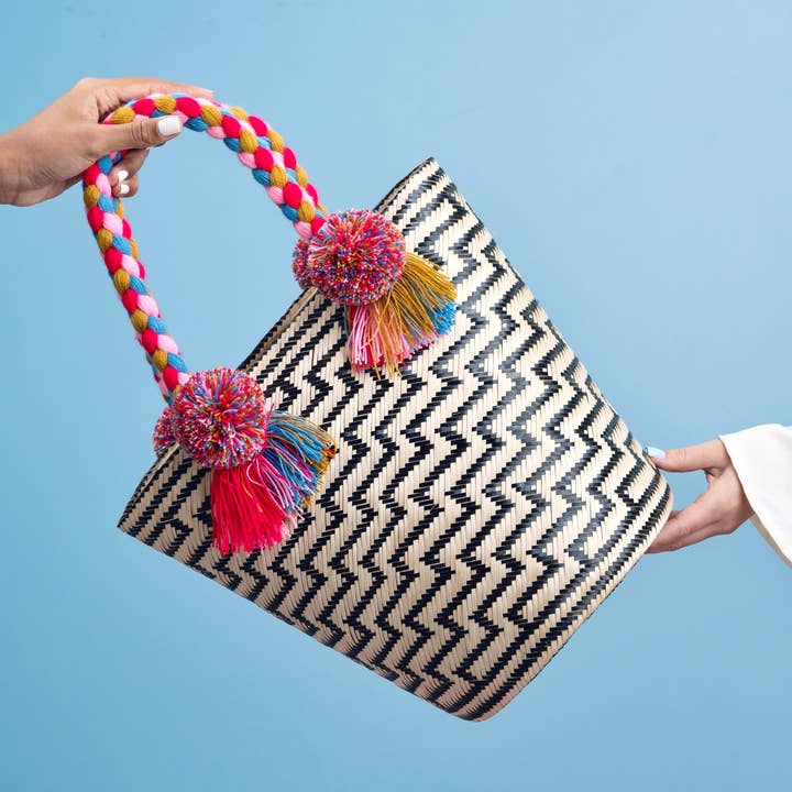 Magnolia Casual - Wholesale Purse/Bag Accessory - Women's - Handbag - Woven Palm - Wayuu Joy3