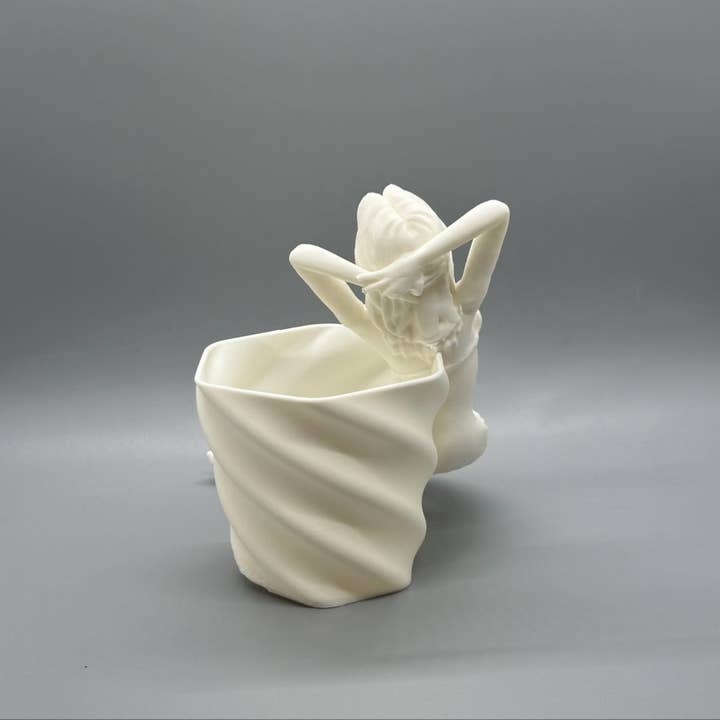 3DHotShop - Wholesale Plant Pot - Mermaid Planter2