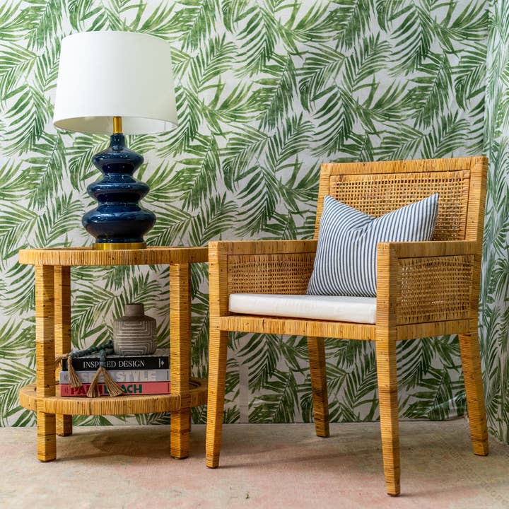 Auden & Avery - Wholesale Side Table - Hayes Round Side Table4