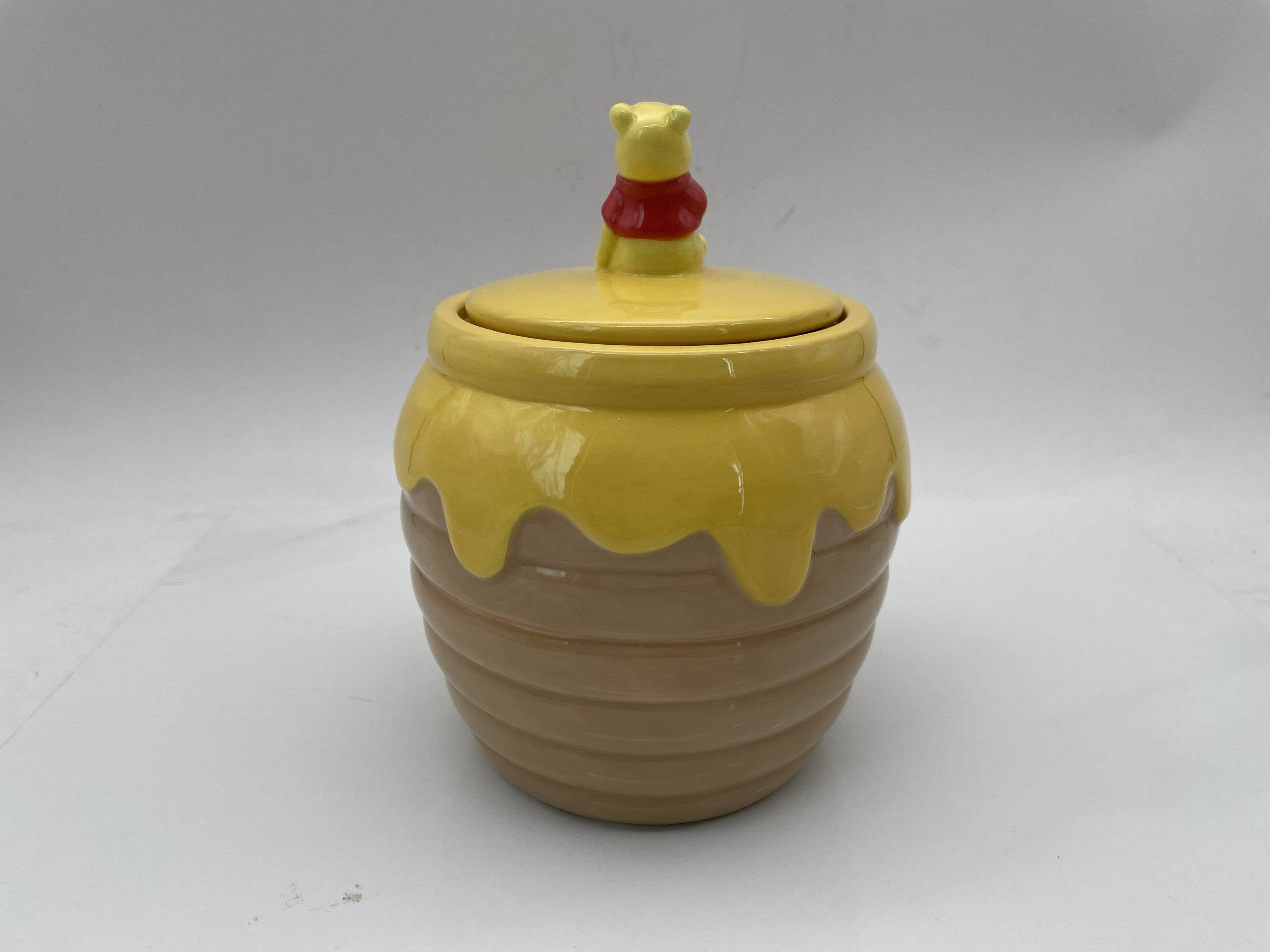 Silver Buffalo - Wholesale Cookie Jar - Winnie the Pooh Pot Small Sculpted Ceramic Snack Jar2