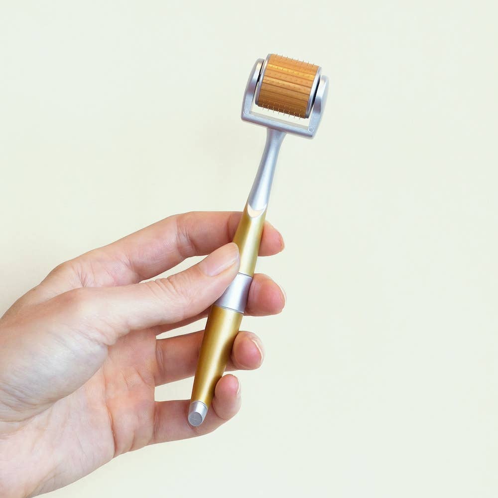 FullyVital - Wholesale Head Scratcher/Massager - Gold & Grow Derma Roller1