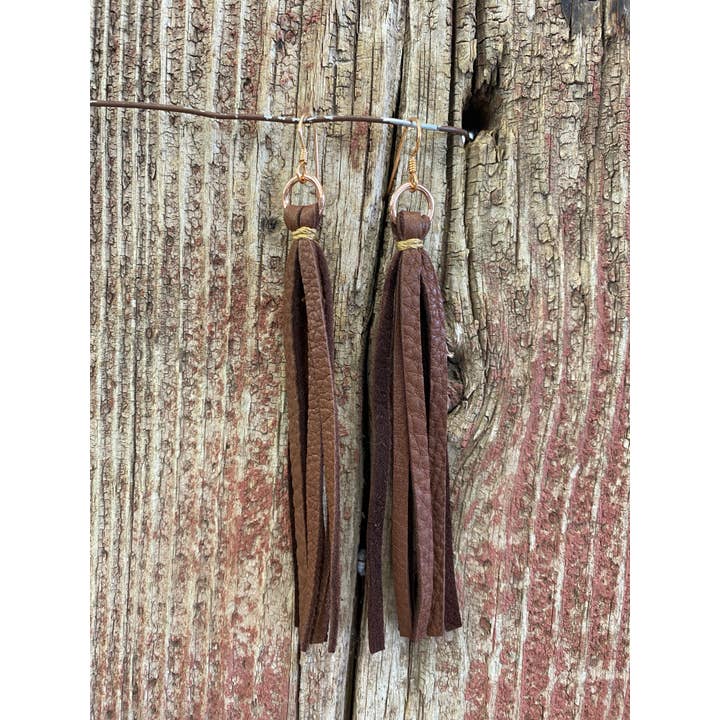 J.Forks Designs - Vendita all'ingrosso Orecchini con nappe - 14112 Orecchini in pelle con nappine1