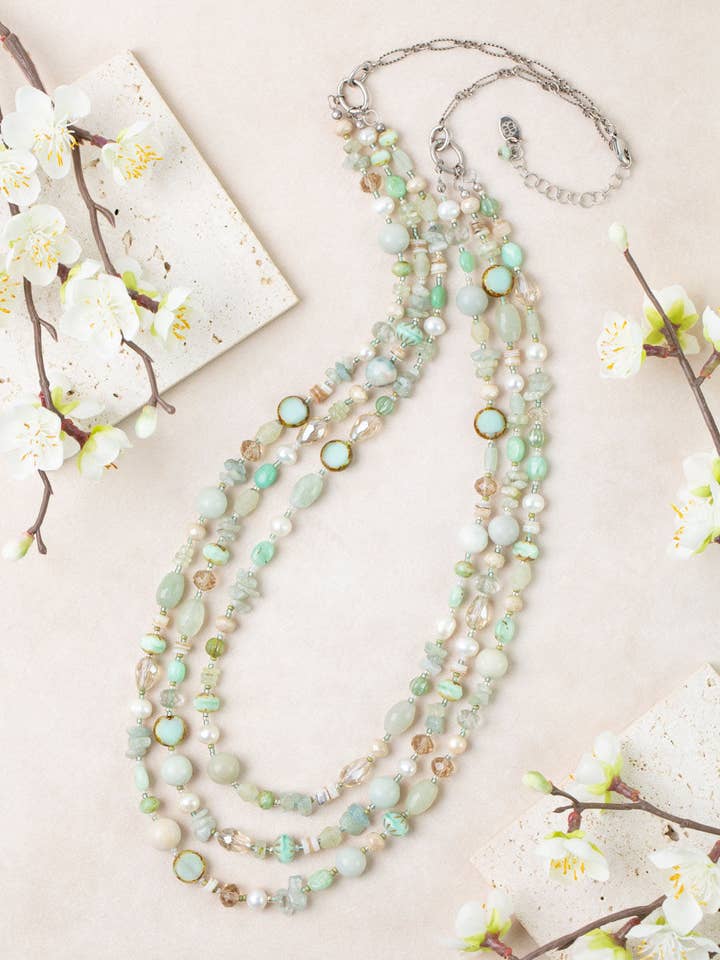 Mint Julep 29-31" Zoetwaterparel, Chrysopraas, Amazoniet Meerrijige Ketting voor wholesale door Anne Vaughan Designs Jewelry