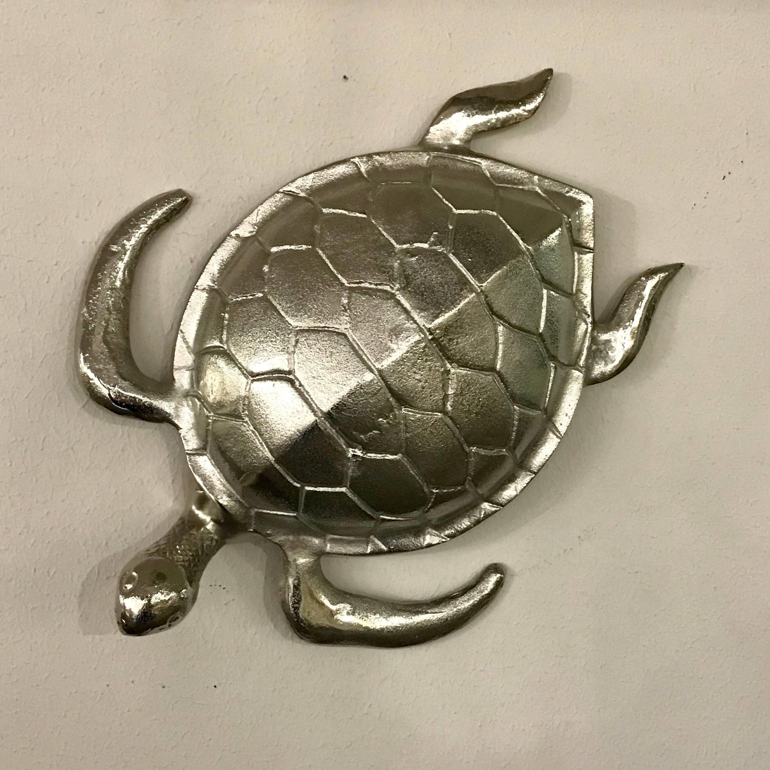 Wilco Home - Wholesale Wall Accent - Curious Sea Turtle Wall & Garden Decor in Cast Aluminum1