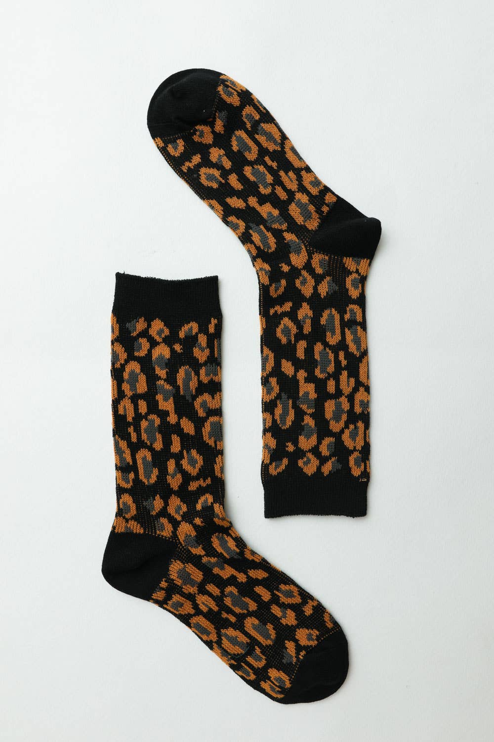 Leto Accessories - Wholesale Socks - Women's - 🐾 Soft Animal Print Leopard Knit Socks – Perfect for Winter10