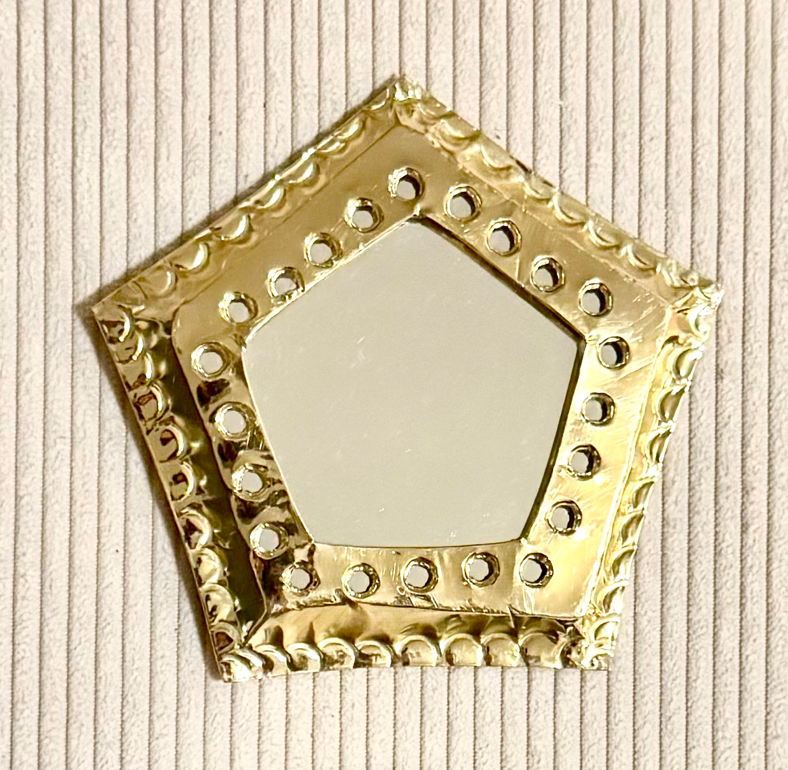 romeda - Vente Miroir mural - Miroirs décoration dorés, Miroir décoration murale en laiton5