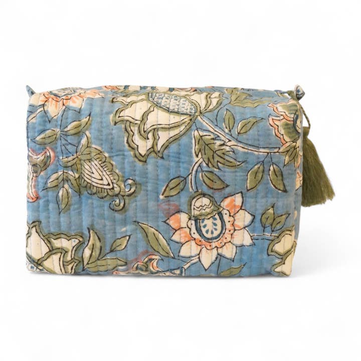 Printed cotton toiletry bag No. 91 for wholesale by Claire Beaugrand