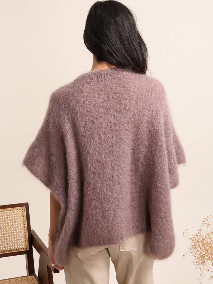 NAÏS PARIS - Wholesale Sweater Vest - Women's - CREW NECK PONCHO SWEATER 81% KID MOHAIR