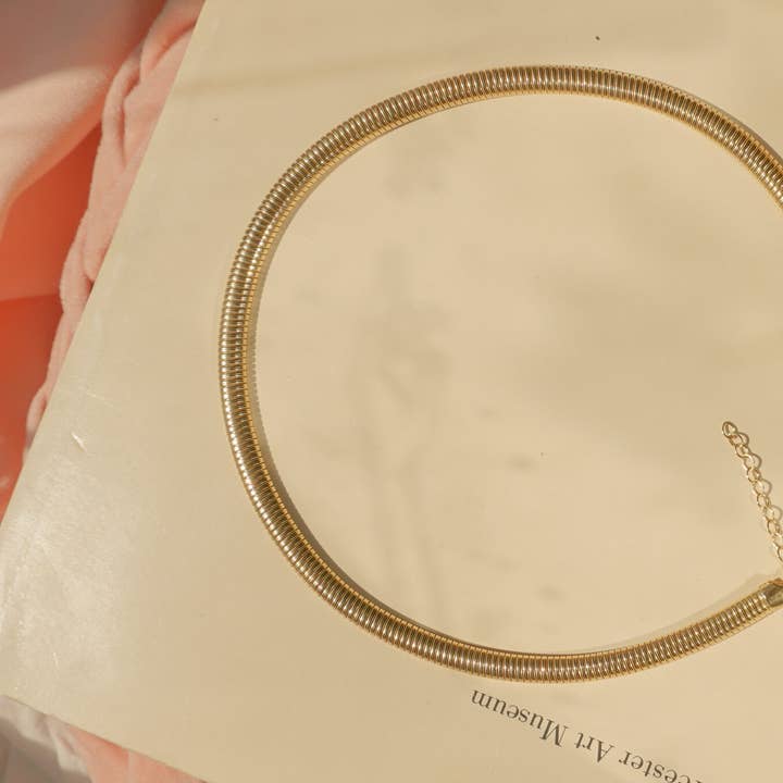 Die Catharsis-Halskette für den Großhandel von Milk and Rose