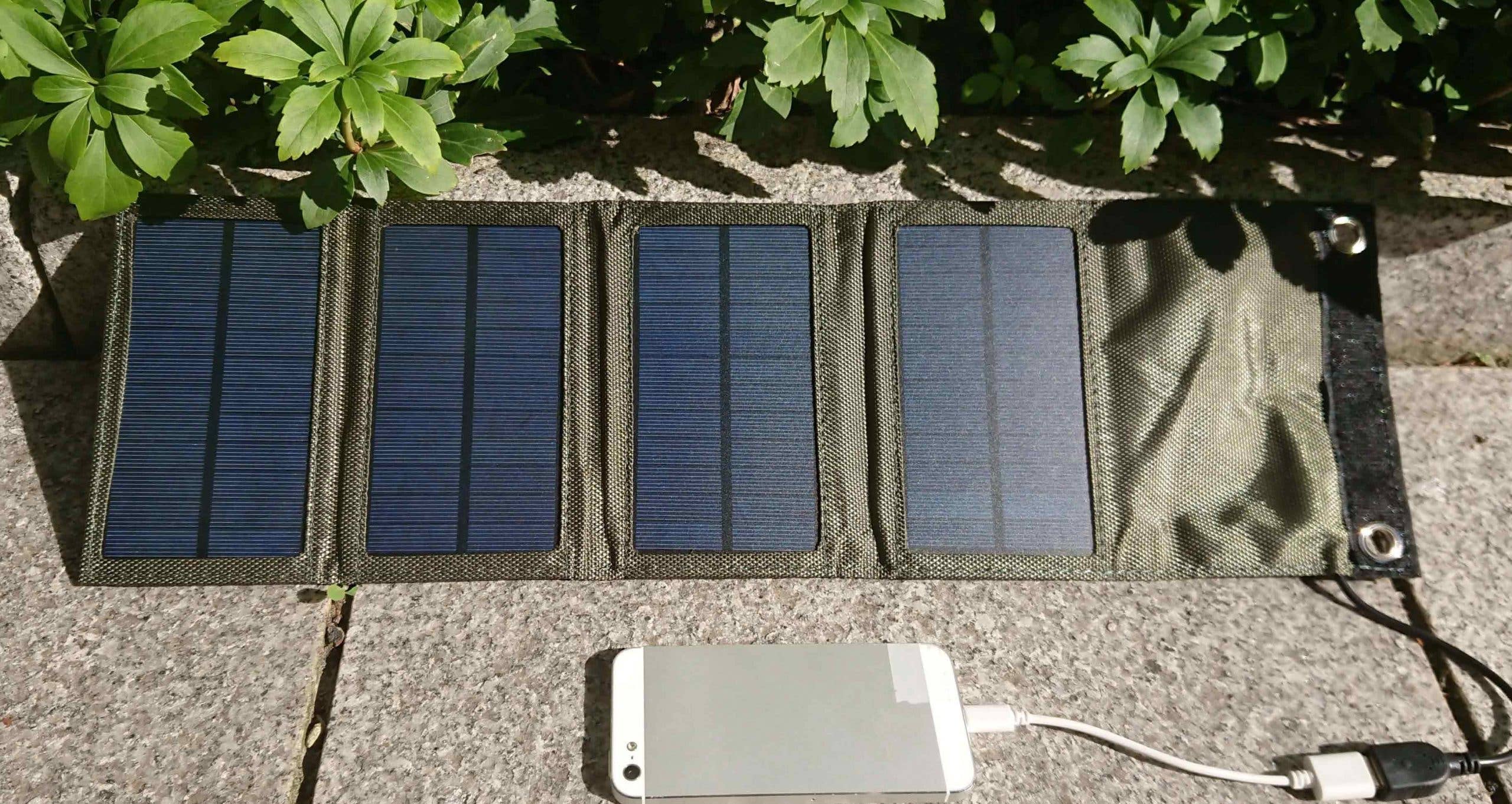 Sonnenrepublik - Vendita all'ingrosso Caricatori portatili - Caricabatterie solare QuadPack55