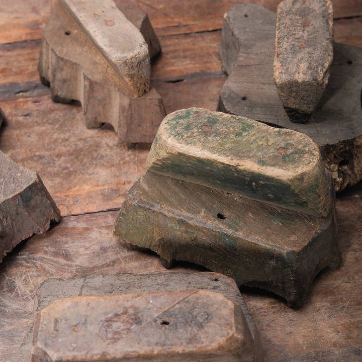 Golden Oldies Antiques - Wholesale Decorative Tabletop Object - Vintage Print Blocks2