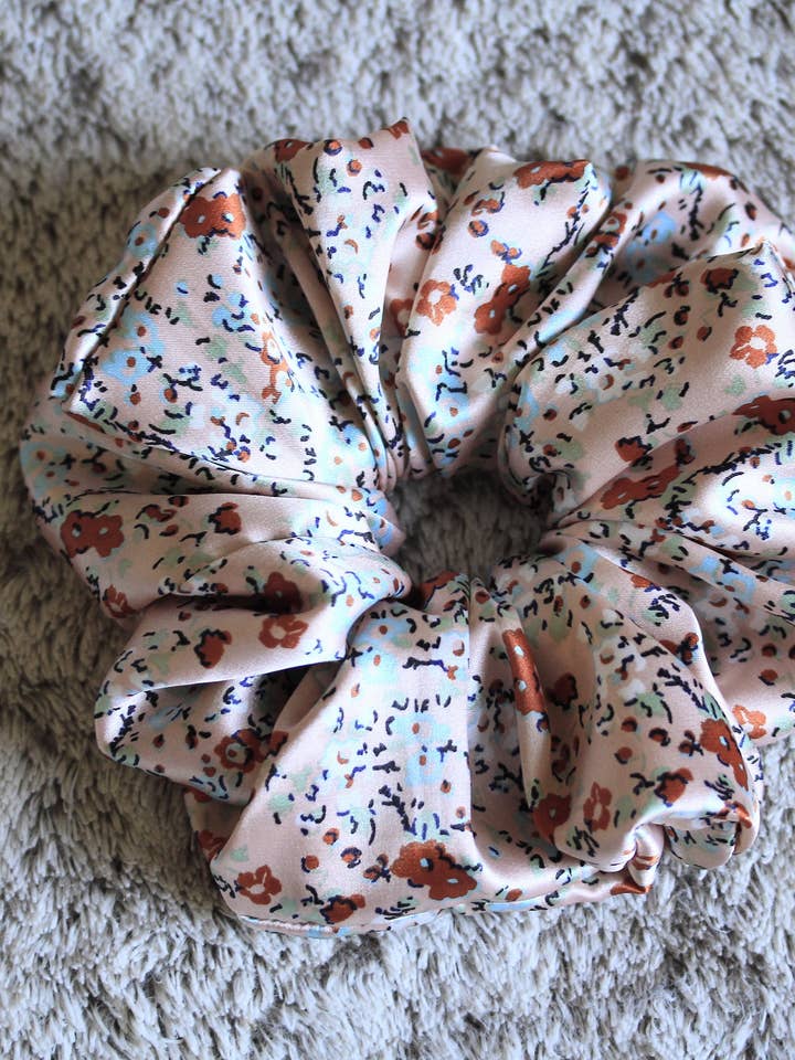 XXL Satin Scrunchie Pink and Blue and Orange Flowers for wholesale by Esmée AccessoriesNco