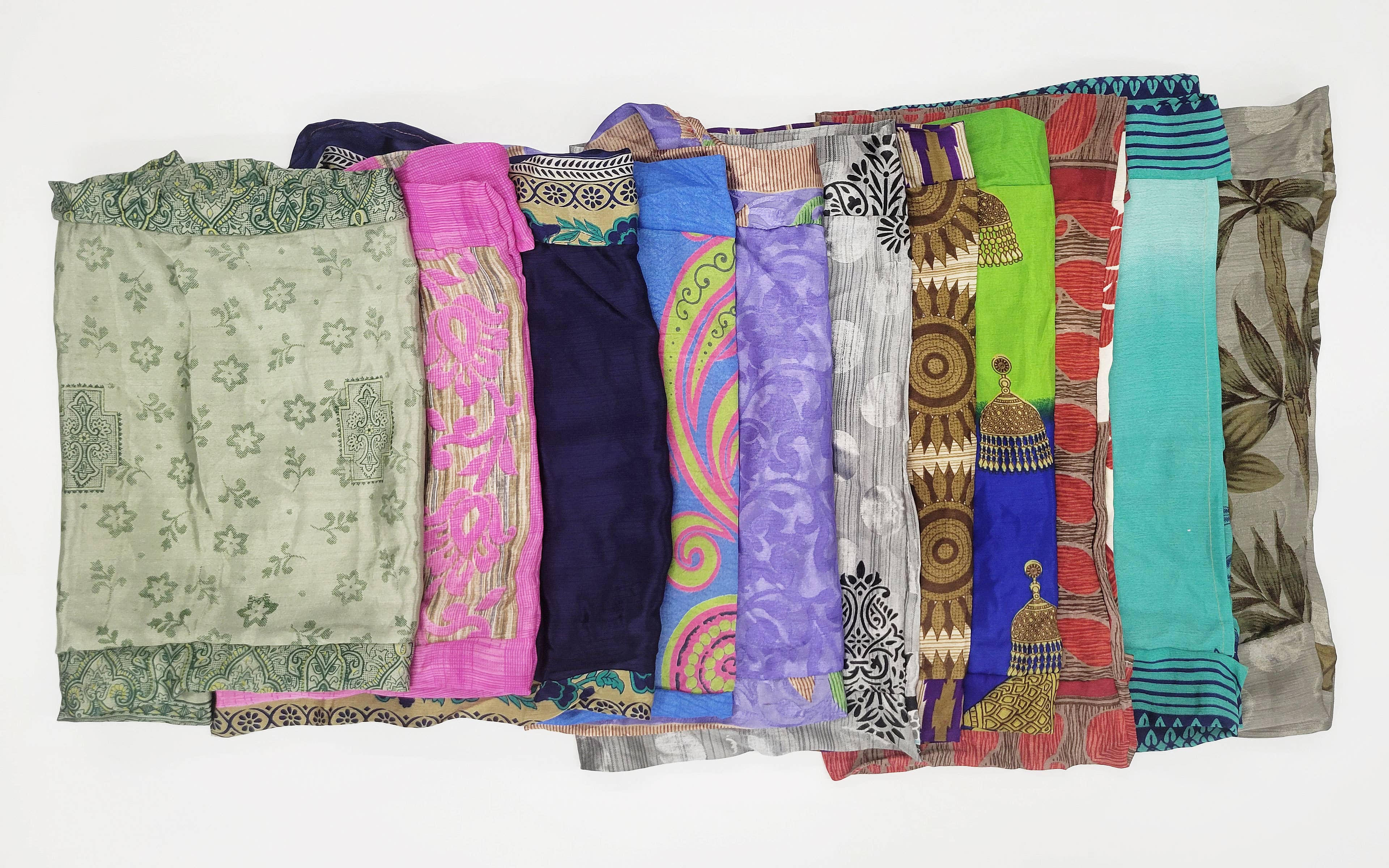 Raj Trading & Imports (USA) Inc. - Wholesale Grocery/Shopping Bag - Kelly Assorted Fabric Shopper Bags Case of 102