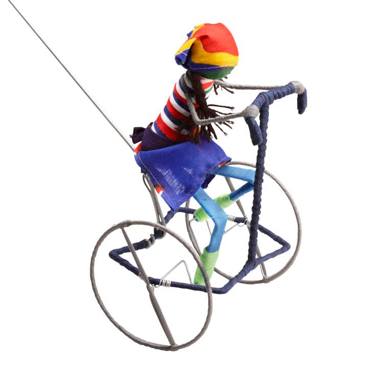 Fille Galimoto * pour la vente par Ten Thousand Villages